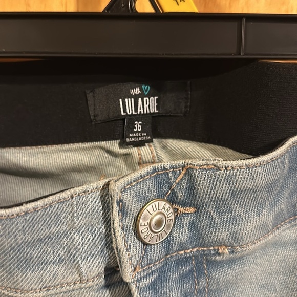 LuLaRoe Jeans Light Wash Magic Comfort Stretch - Picture 3 of 5